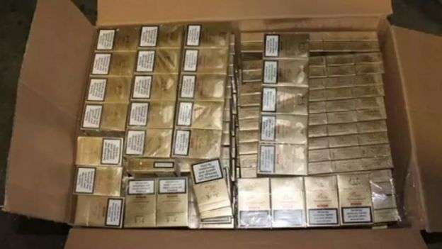 В запорожском гараже нашли тайник с нелегальными сигаретами В запорожском гараже нашли тайник с нелегальными сигаретами (видео) В запорожском гараже нашли тайник с нелегальными сигаретами В запорожском гараже нашли тайник с нелегальными сигаретами (видео)